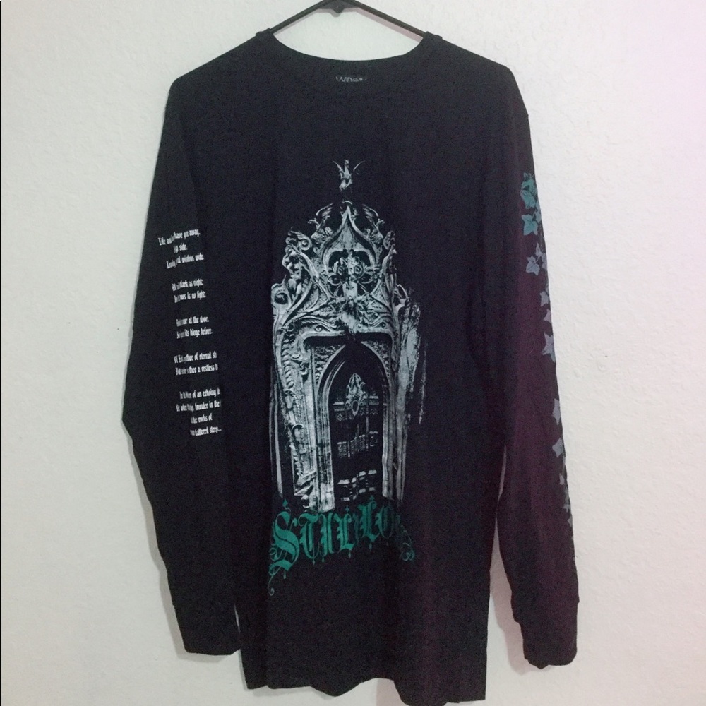 Black long sleeved shirt